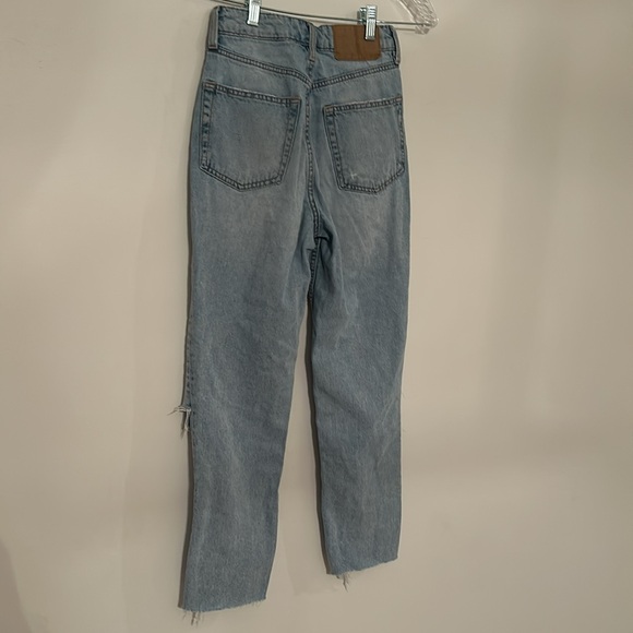 H&M Divided High Rise Ripped Straight Leg Jeans - Picture 2 of 5